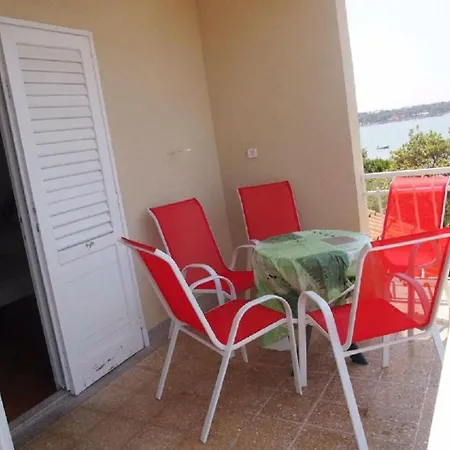 Andri * 佩特坎内